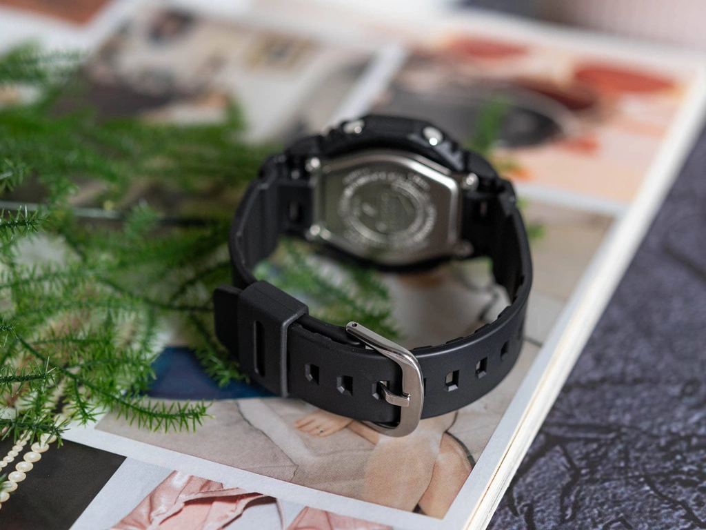 Zegarek damski CASIO G-SHOCK GMA-P2100BB-1AER