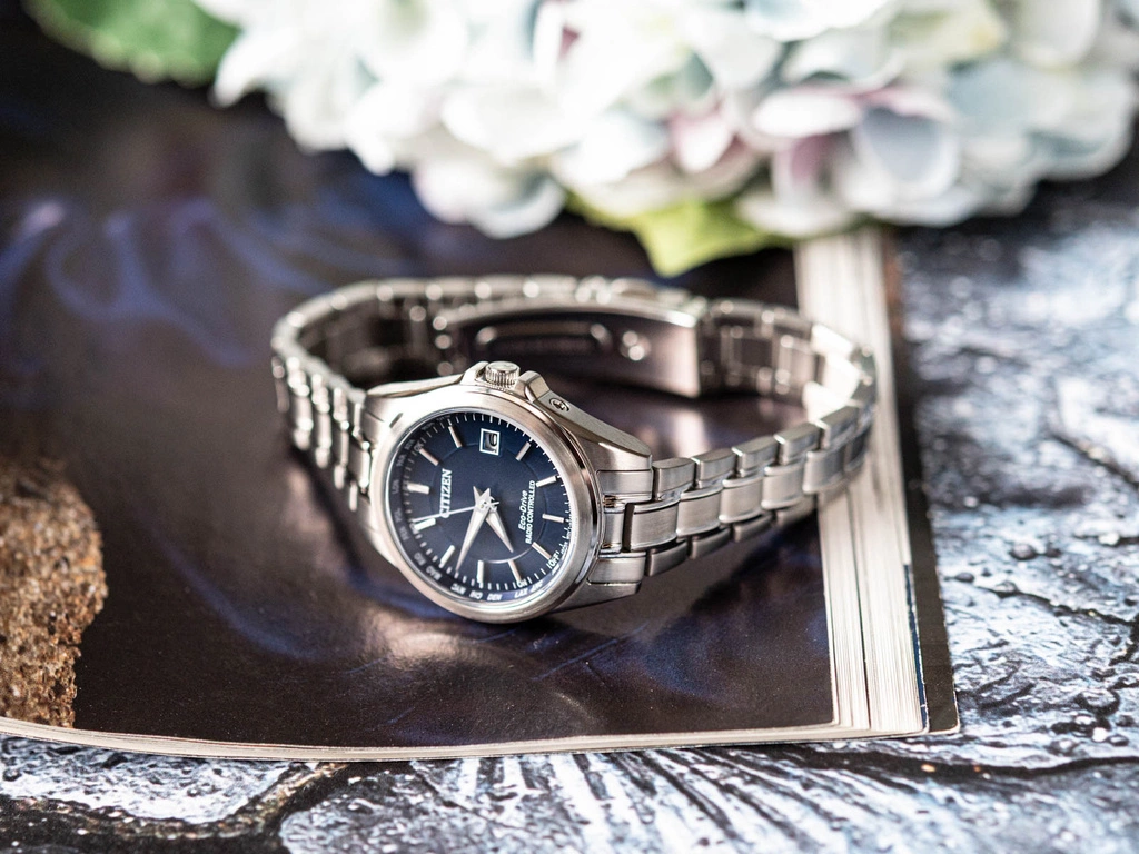 Zegarek damski Citizen EC1180-81L Eco-Drive Radio Controlled