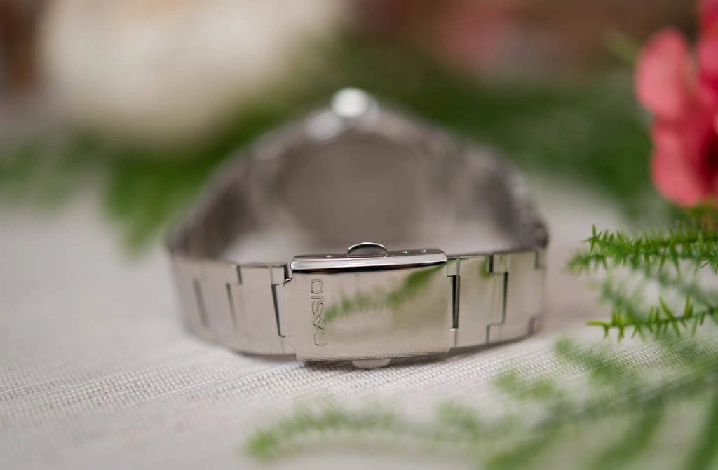 Zegarek damski CASIO LTP-2069D-4AVEG