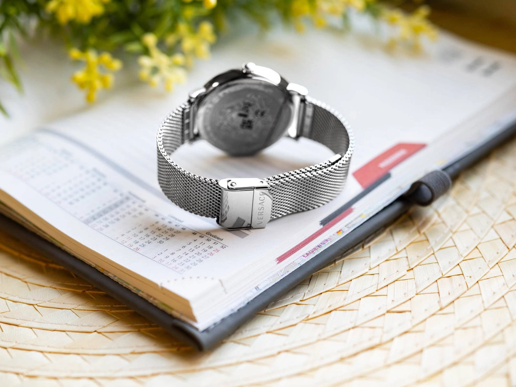 Zegarek damski VERSACE VE8102019 V-Circle