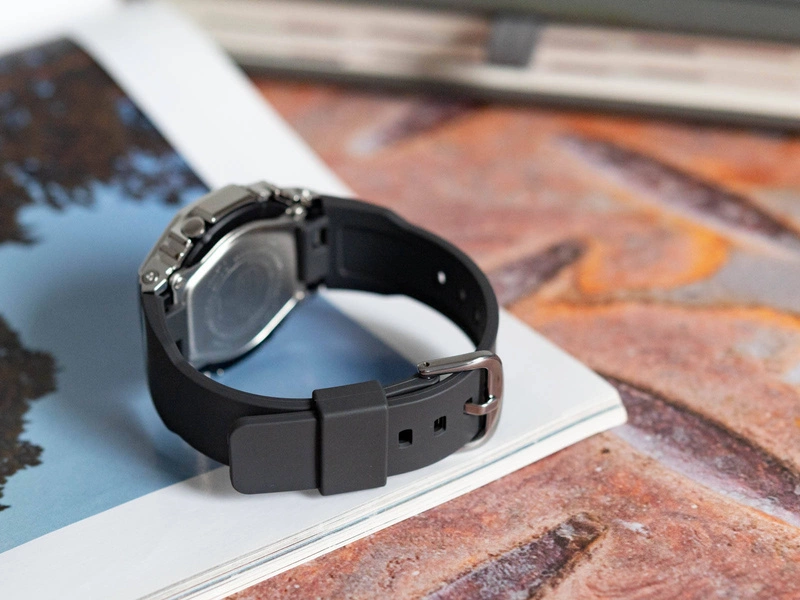 Zegarek damski CASIO G-SHOCK GM-S2110-2AER