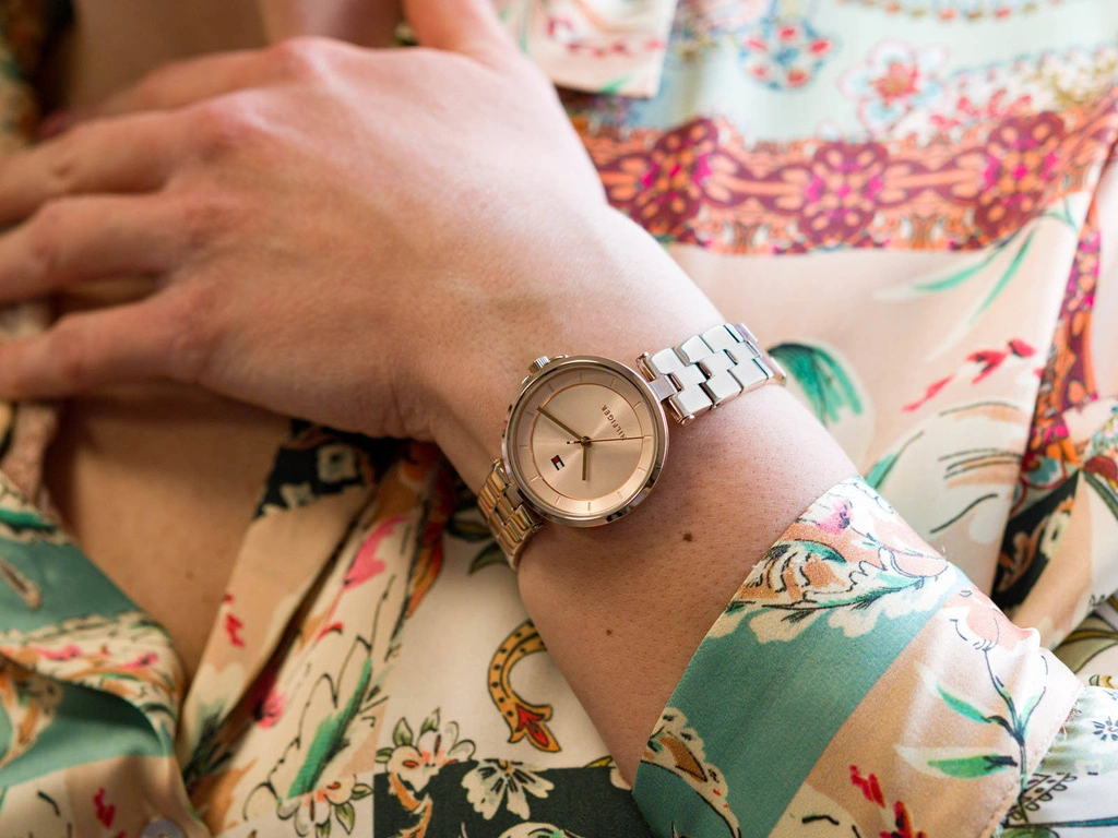 Zegarek damski TOMMY HILFIGER Cami 2770103 + Kolczyki