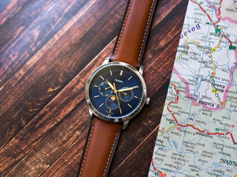 Zegarek męski FOSSIL Neutra Moonphase FS5903 