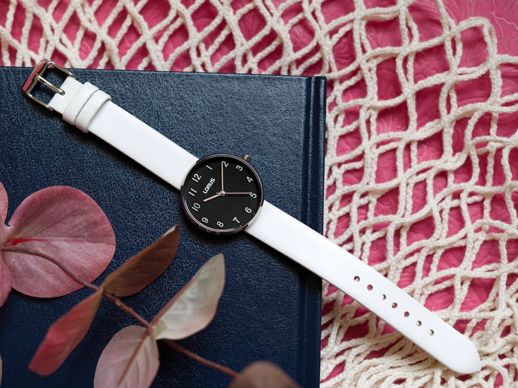 Zegarek damski LORUS RG225SX9