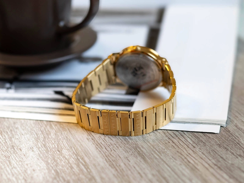 Zegarek damski VERSACE VEVH00820 Greca Logo