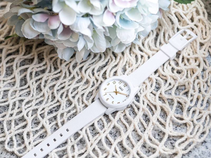 Zegarek damski Q&Q VS13J008Y