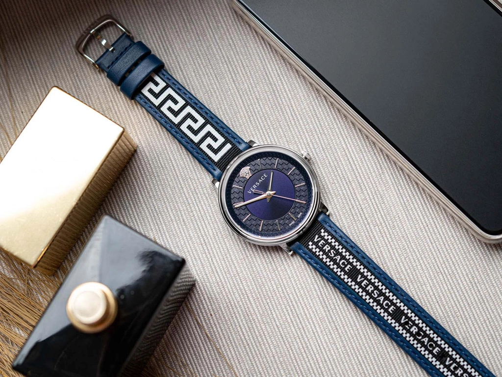 Zegarek męski VERSACE VE5A01121 V-Circle