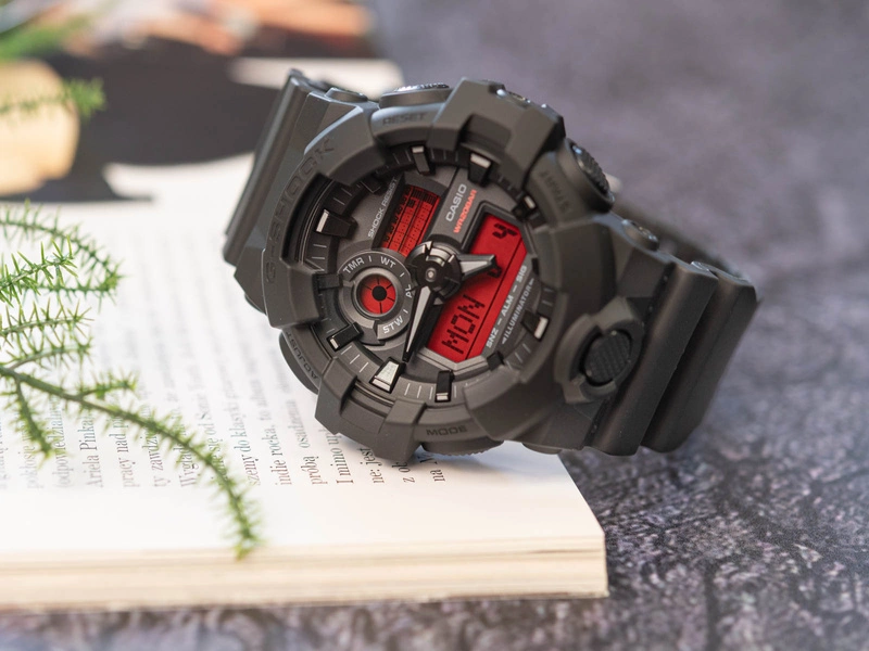 Zegarek męski CASIO G-SHOCK GA-700BBR-1AER