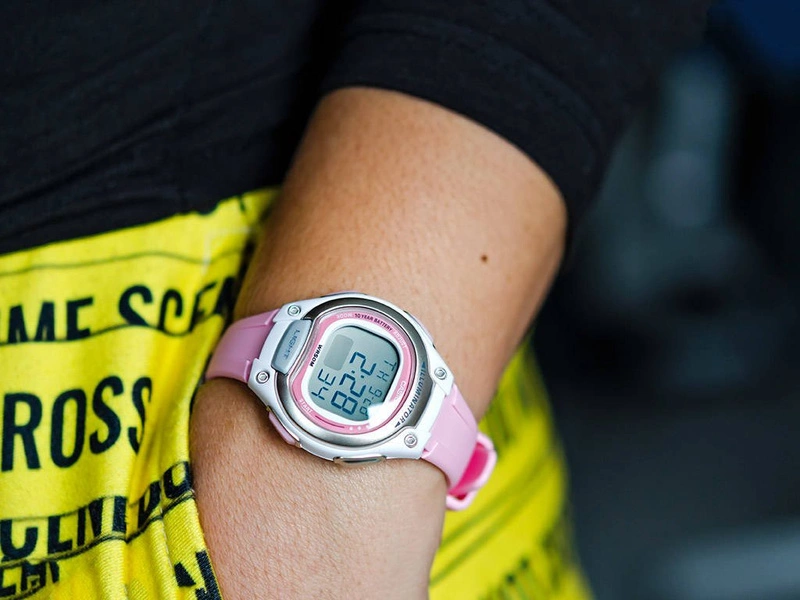 Zegarek damski CASIO LW-203-4AVEF