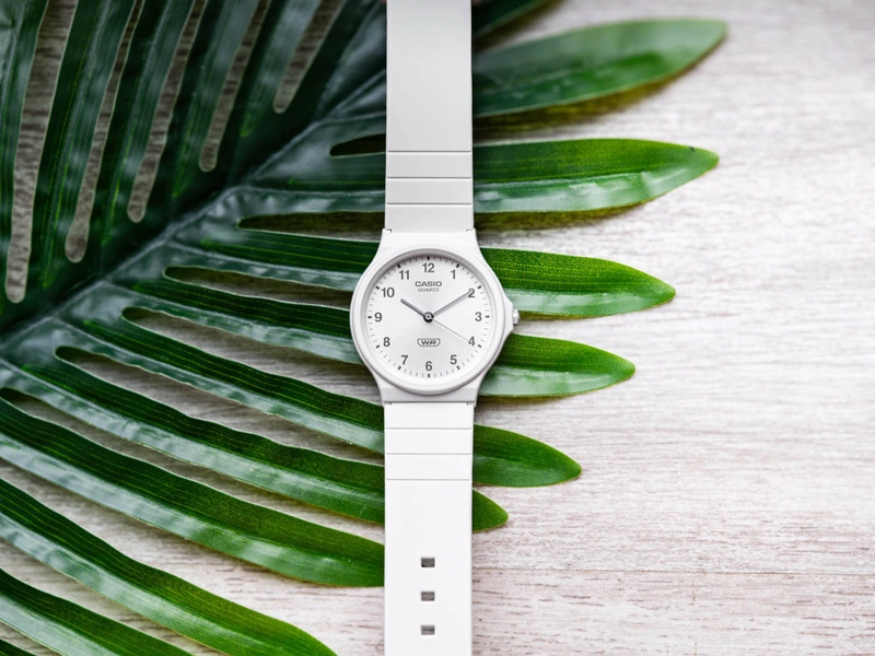 Zegarek damski CASIO MQ-24B-7BEF