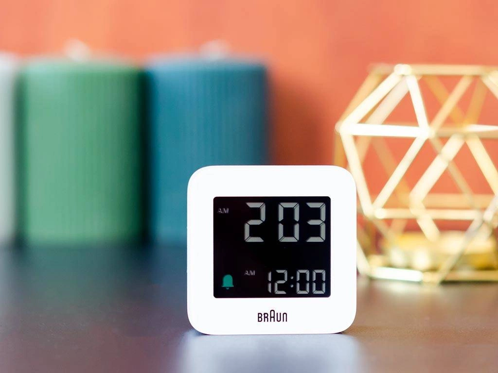 Budzik Braun BC08W-DCF