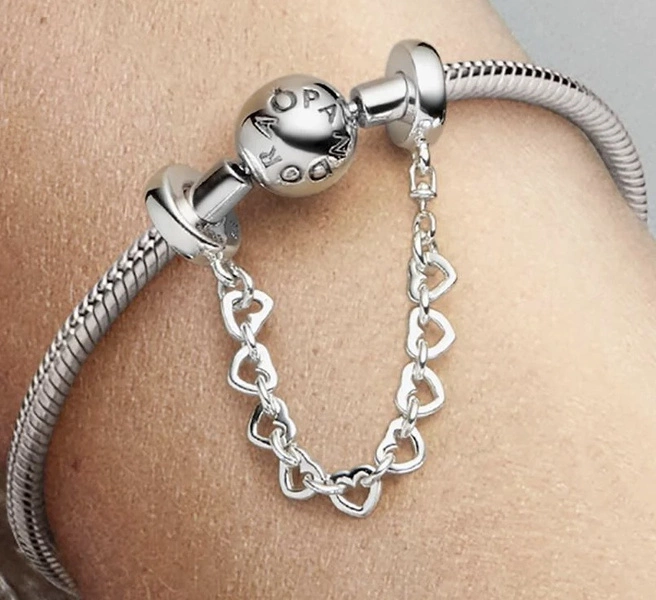 Łańcuszek zabezpieczający Pandora z połączonymi sercami 792274C00-05