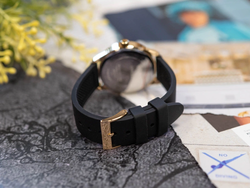 Zegarek damski GUESS GW0942L2 Roxy