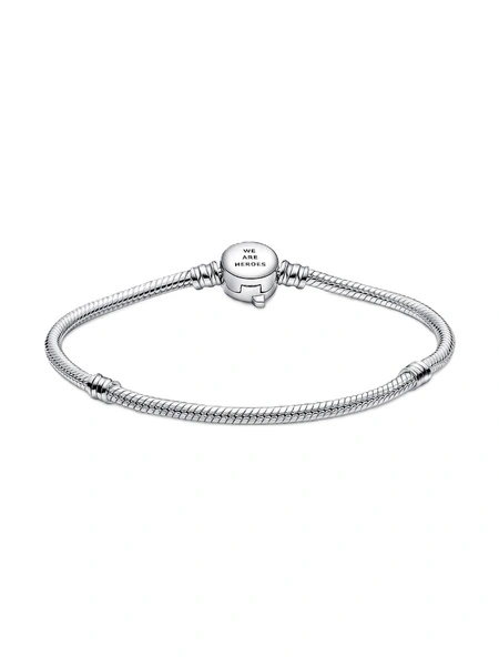 Bransoletka damska Pandora 590784C00-23 o splocie wężykowym z zapięciem z logo Avengers