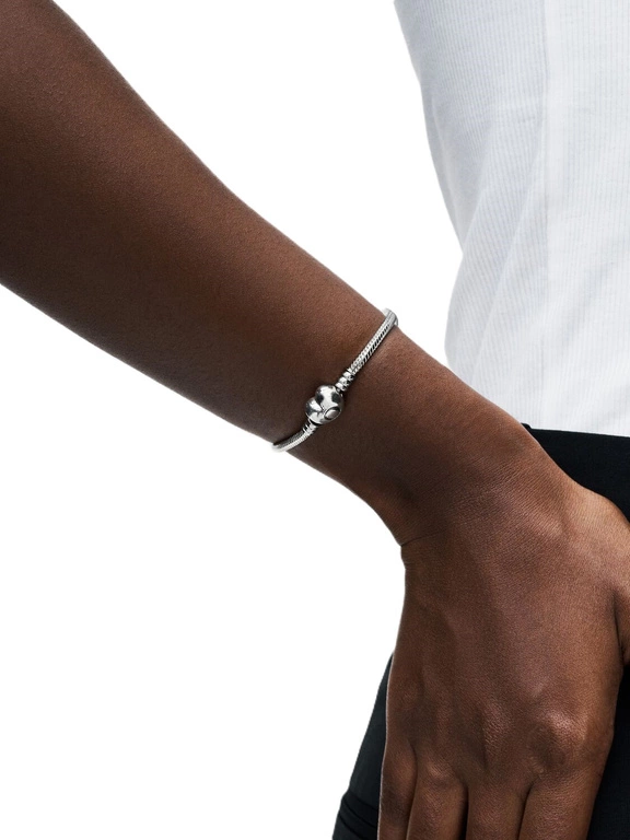 Bransoletka damska Pandora 590719-16 o splocie wężykowym z zapięciem w kształcie serca