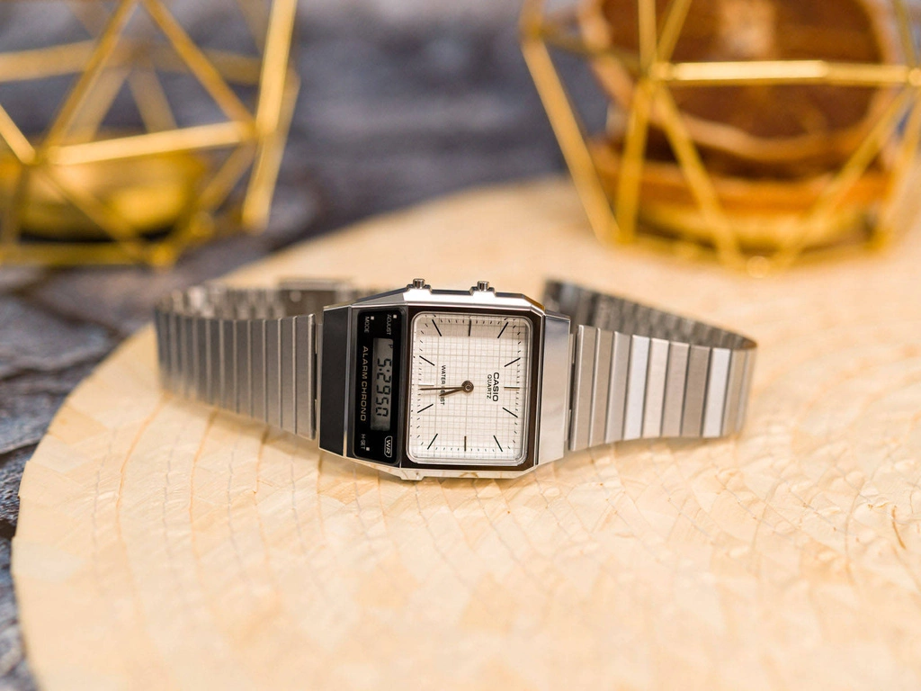 Zegarek CASIO AQ-800E-7AEF