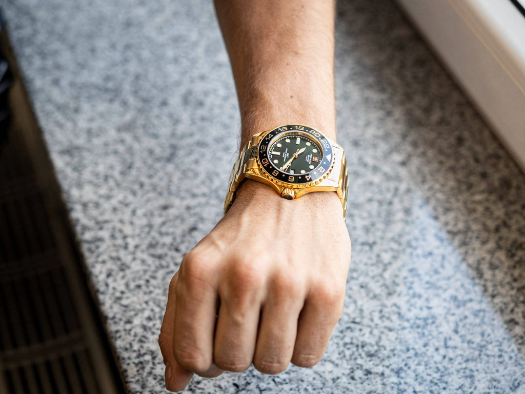 Zegarek męski SWISS ALPINE MILITARY SAM7052.1114