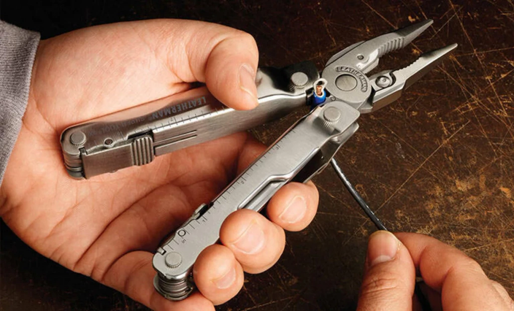 Multitool Leatherman Super Tool 300 831148 Srebrny