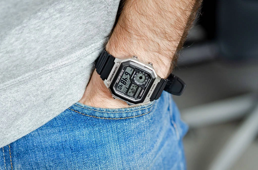 Zegarek męski CASIO AE-1200WH-1CVEF