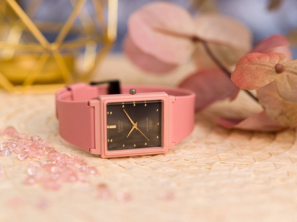 Zegarek damski CASIO MQ-38UC-4AER