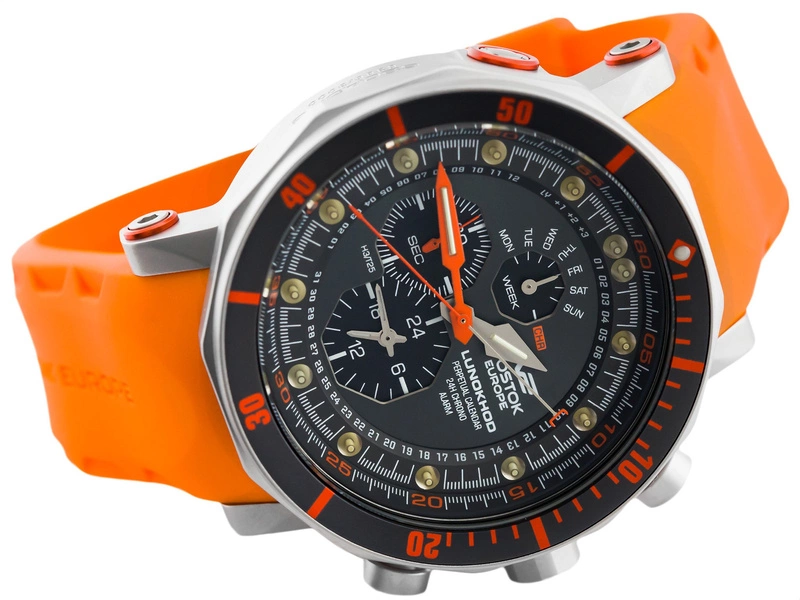 Zegarek męski VOSTOK EUROPE Lunokhod YM86-620A506