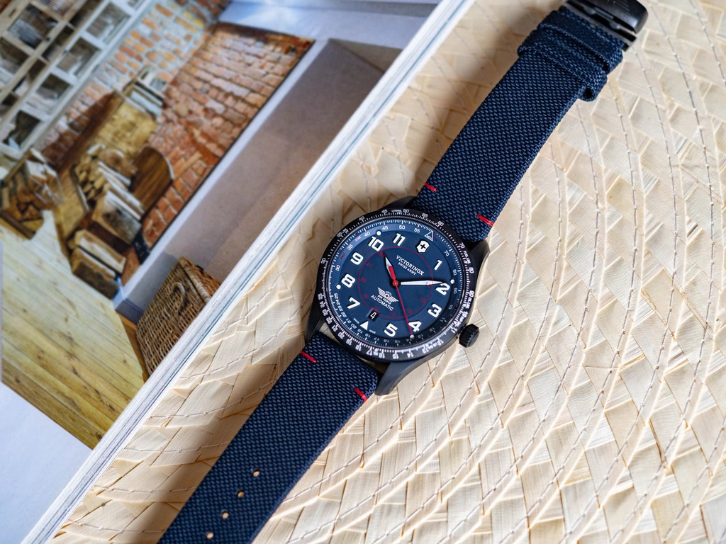 Zegarek męski Victorinox 241998 Airboss Mechanical