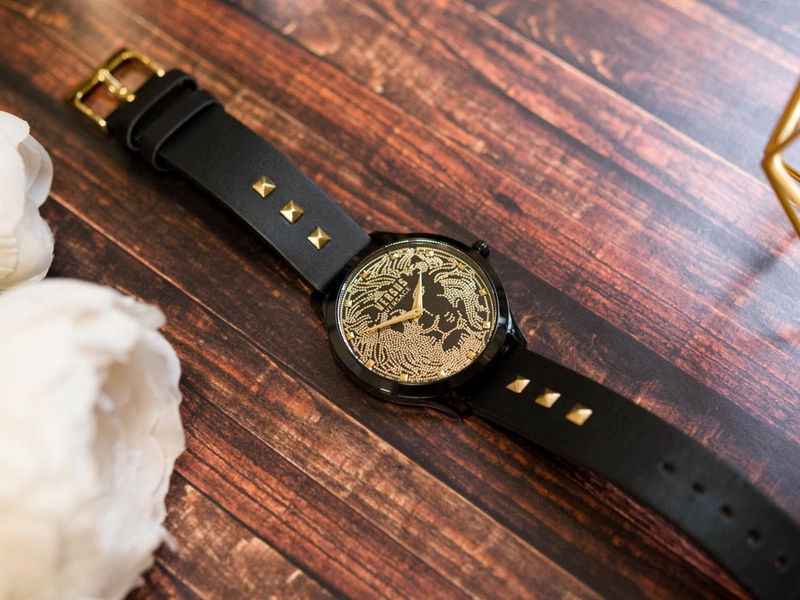 Zegarek damski VERSUS VERSACE DOMUS VSPVQ0520 