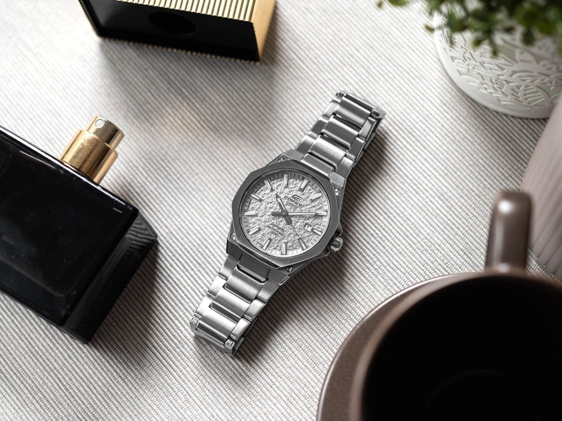 Zegarek męski CASIO Edifice EFR-S108DE-8AVUEF