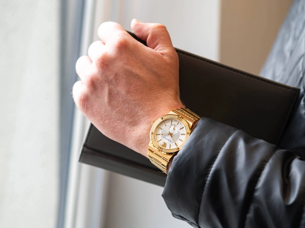 Zegarek męski VERSACE VEVI00520 Greca Logo