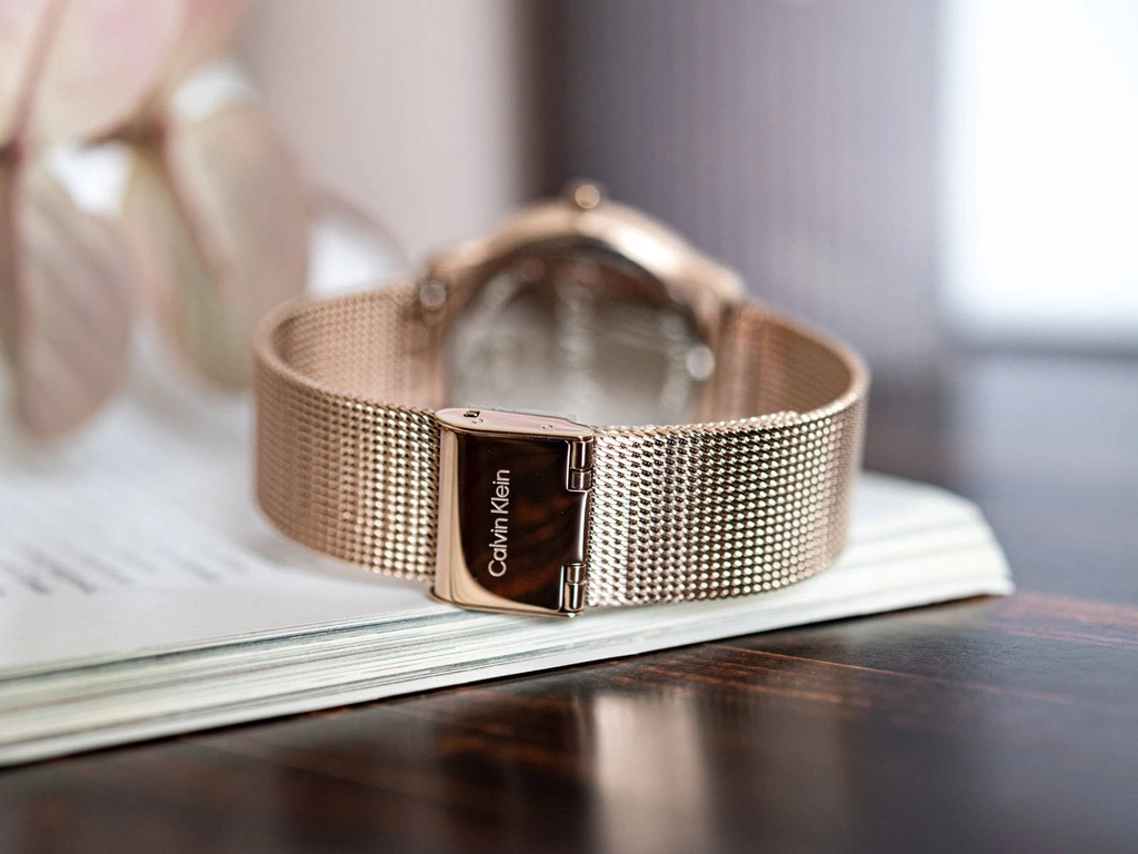 Zegarek damski CALVIN KLEIN 25200035 Iconic Mesh