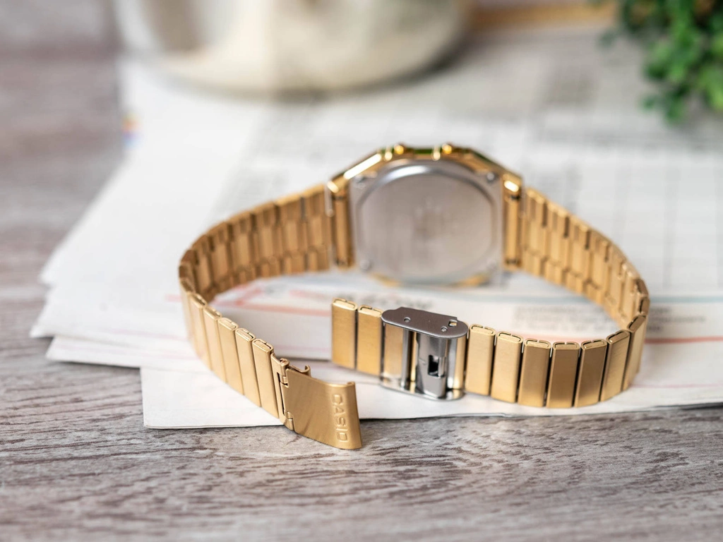 Zegarek damski CASIO A700WEVG-9AEF