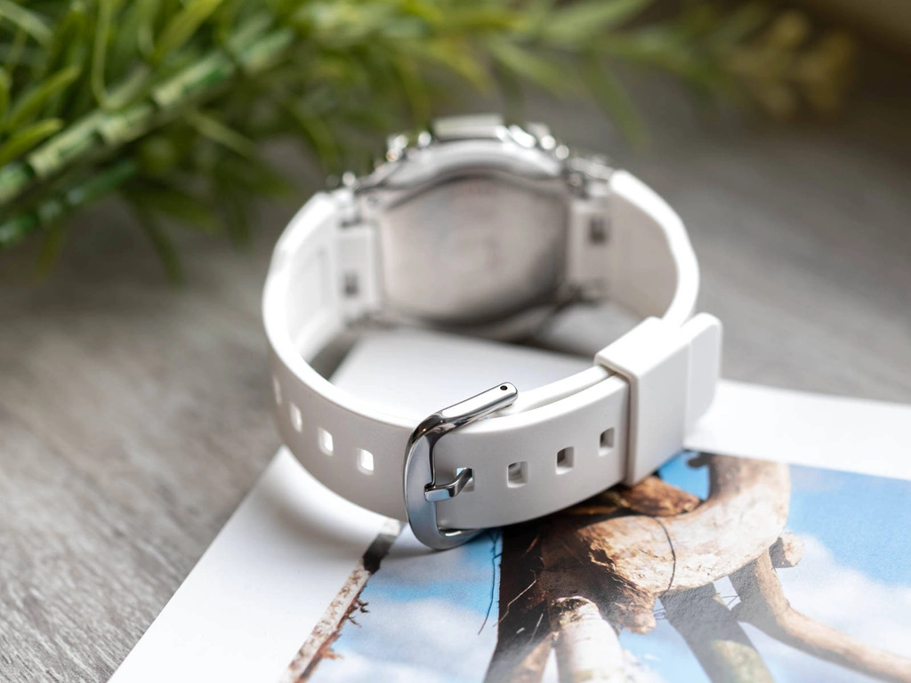 Zegarek damski CASIO G-SHOCK GM-S2110-7A9ER