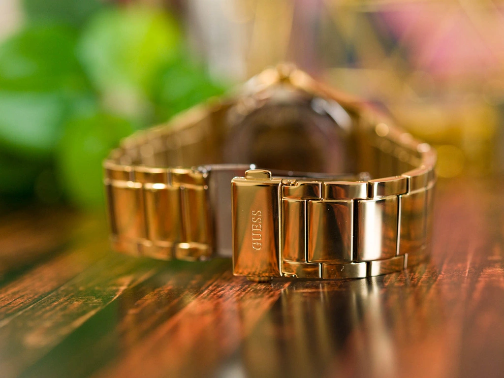 Zegarek damski GUESS REVEAL GW0302L2