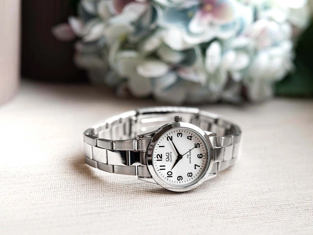 Zegarek damski Q&Q C215J204Y