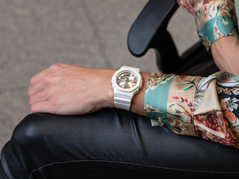 Zegarek damski CASIO G-SHOCK GMA-P2100ST-7AER