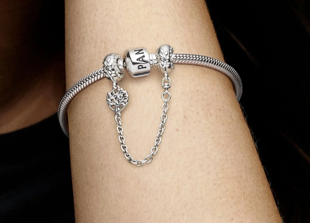 Łańcuszek zabezpieczający Pandora Serce z drzewem genealogicznym 799293C00-05