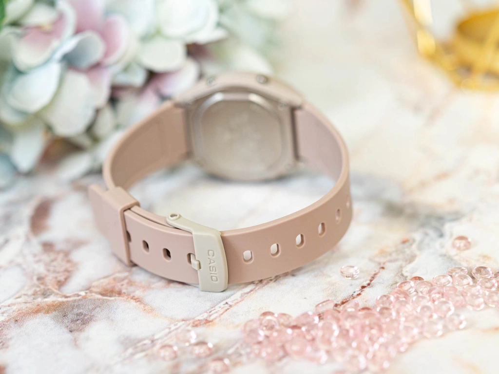 Zegarek damski CASIO LW-205H-4AEF