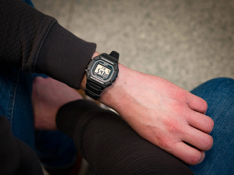 Zegarek męski CASIO W-218H-8AVEF