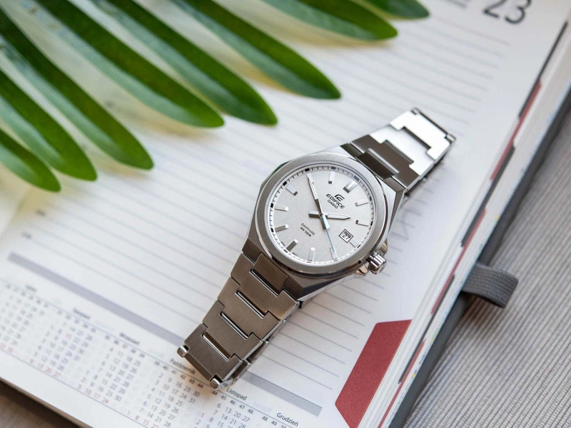 Zegarek męski CASIO Edifice EFB-108D-7AVUEF