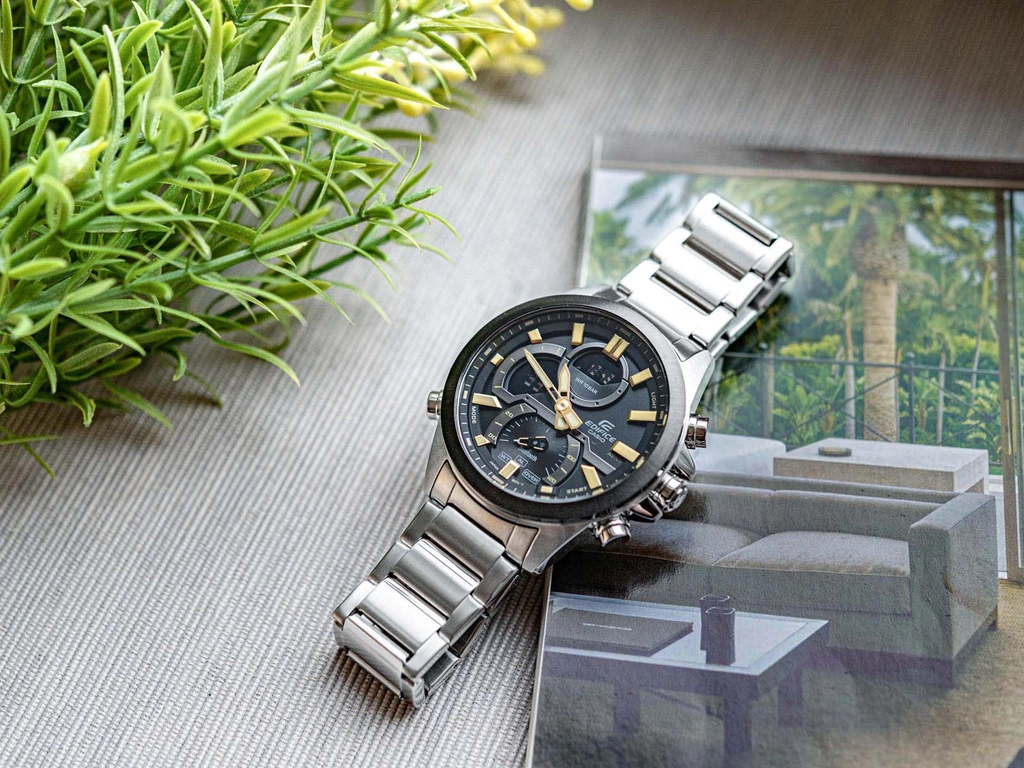 Zegarek męski CASIO Edifice ECB-30DB-1A9EF