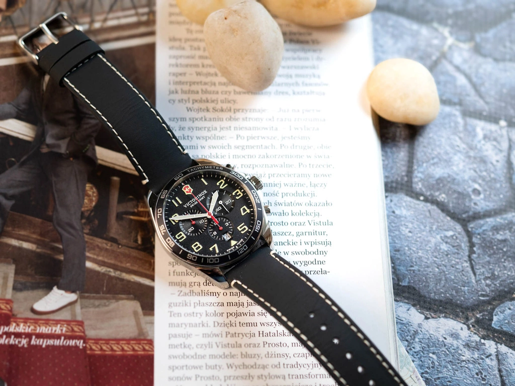 Zegarek męski Victorinox 241852 Fieldforce Chrono