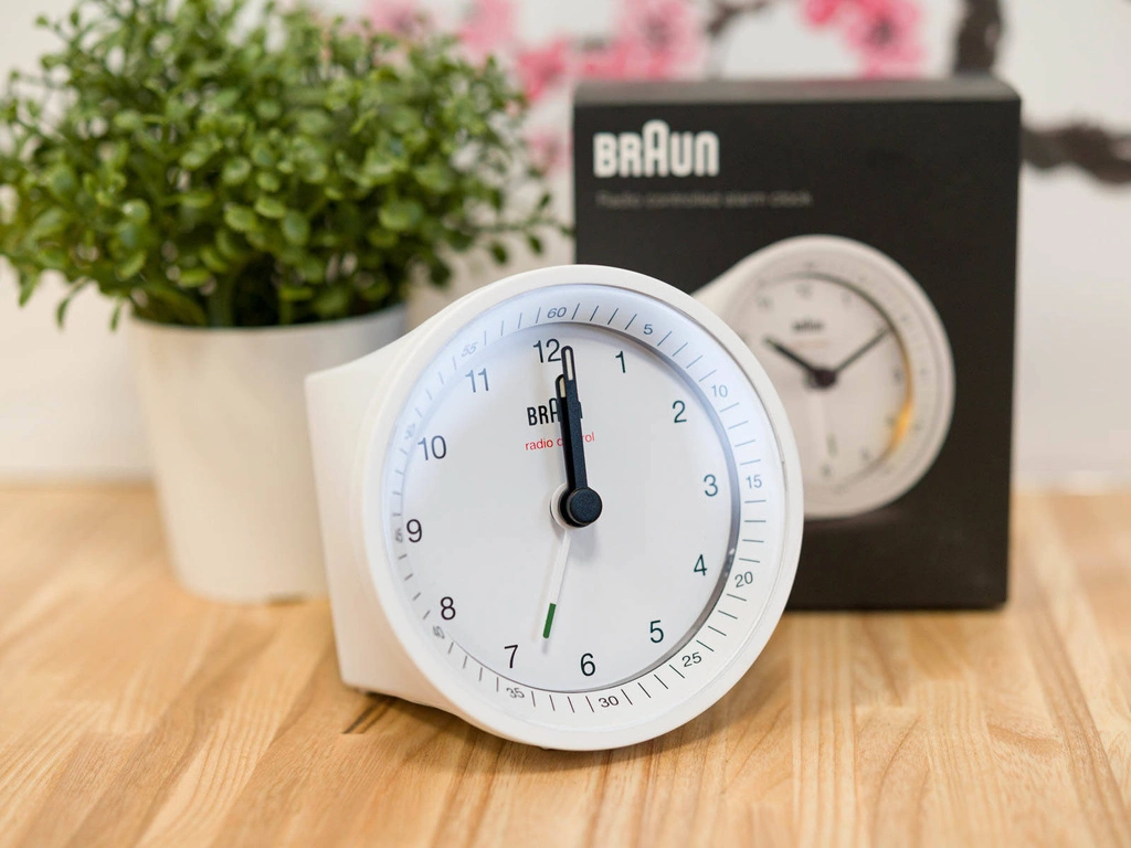 Budzik Braun BC07W-DCF