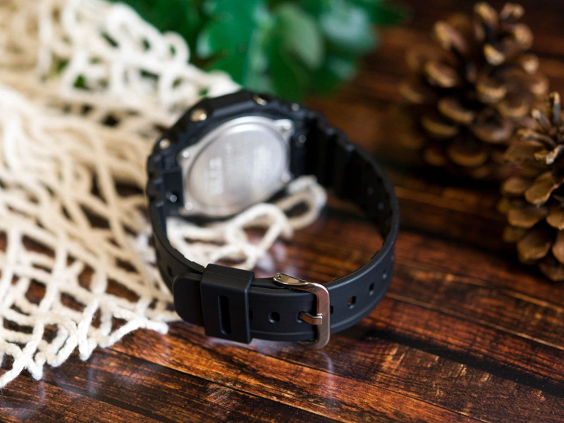 Zegarek męski CASIO G-SHOCK GA-2100-1A2ER Neon Accent Series