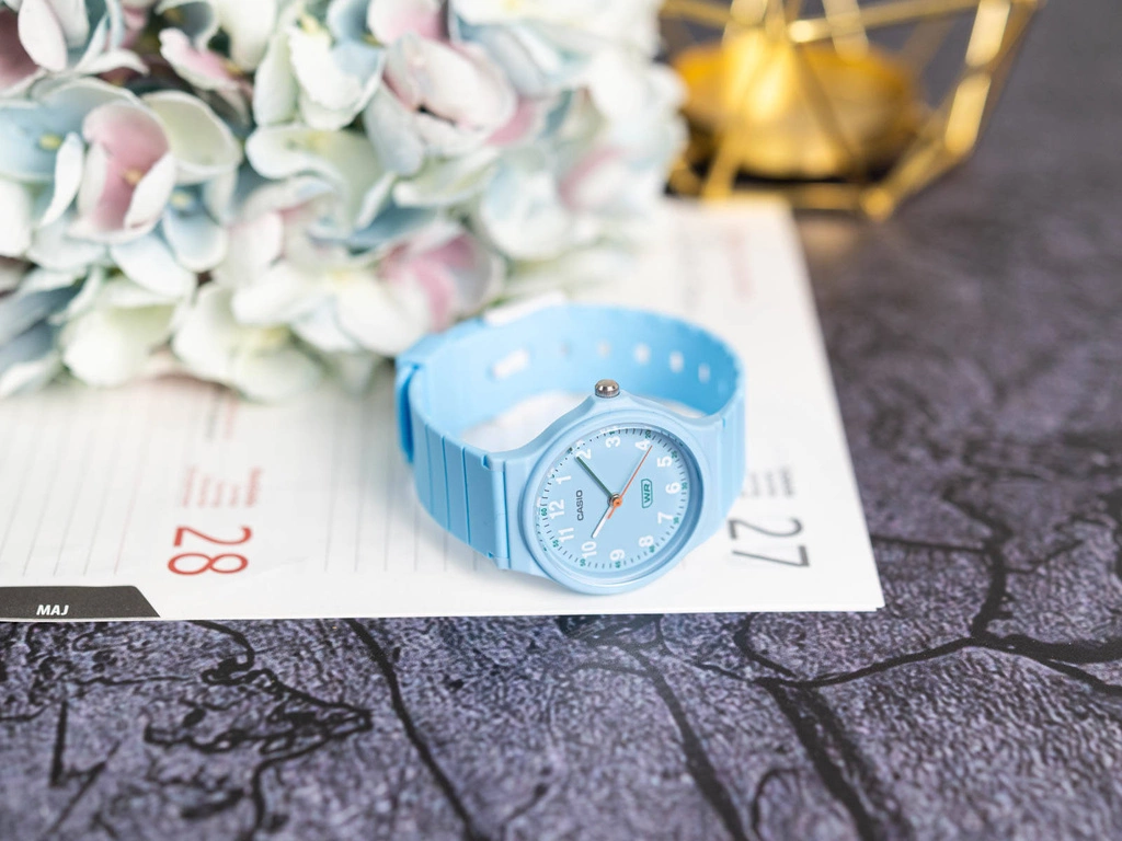 Zegarek damski CASIO LQ-24B-2BEF