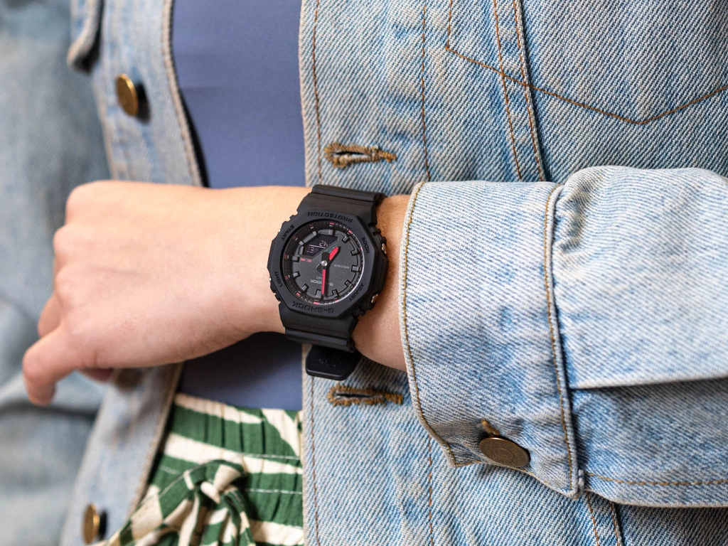 Zegarek damski CASIO G-SHOCK GMA-P2100SA-1A1ER