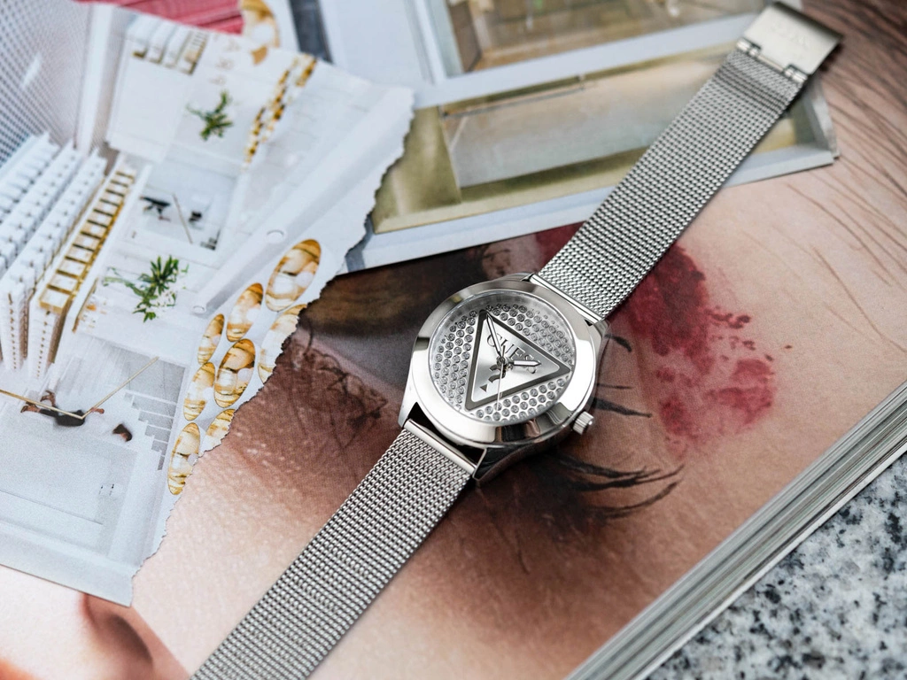 Zegarek damski GUESS GW0835L1 Glitz Plaque