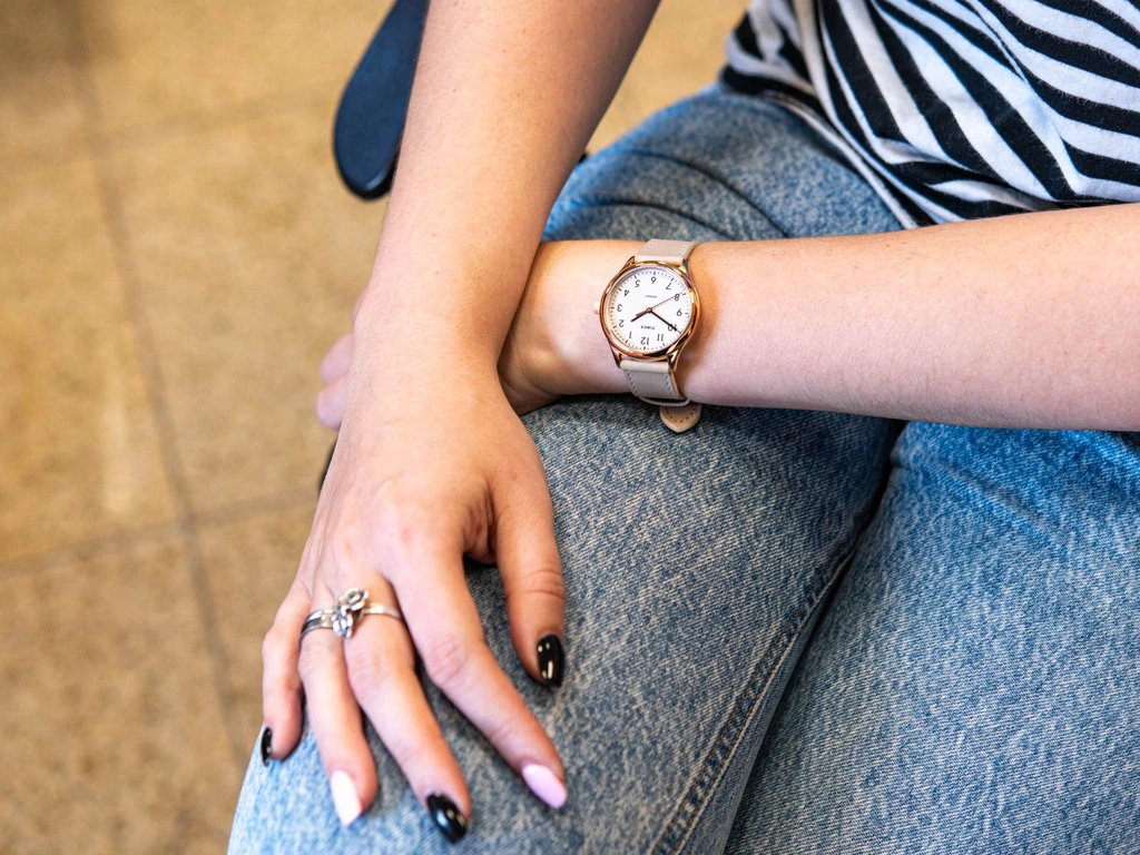 Zegarek damski TIMEX TW2T72400 Modern Easy Reader