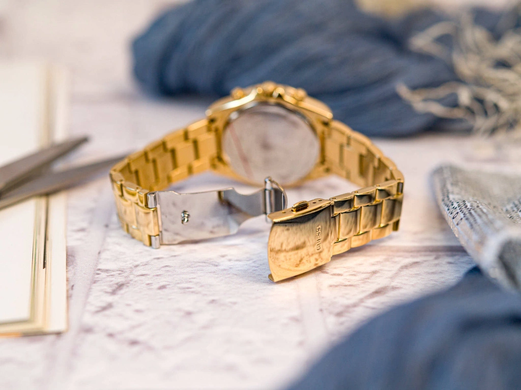 Zegarek damski GUESS SOL GW0483L4