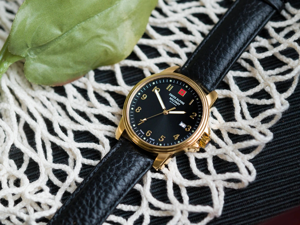 Zegarek męski SWISS ALPINE MILITARY SAM7011.1517