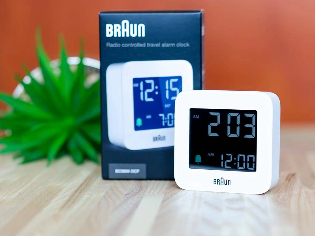 Budzik Braun BC08W-DCF